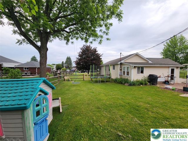 825 Sherman Street, Catasauqua Boro, PA 18032