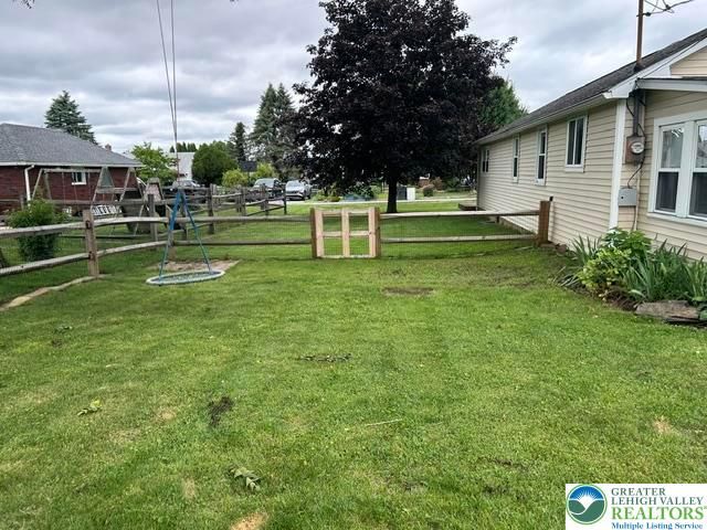 825 Sherman Street, Catasauqua Boro, PA 18032
