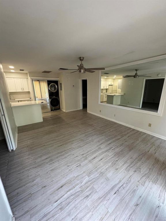 612 Executive Center Drive 207, West Palm Beach, FL 33401