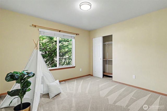9207 226th Avenue E, Buckley, WA 98321