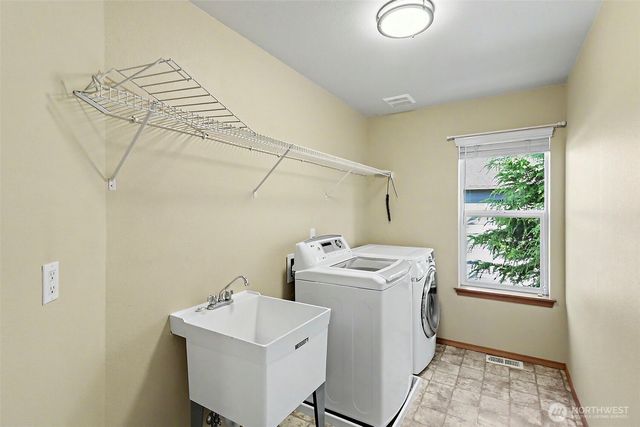 9207 226th Avenue E, Buckley, WA 98321