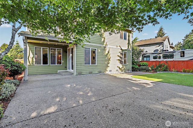 9207 226th Avenue E, Buckley, WA 98321