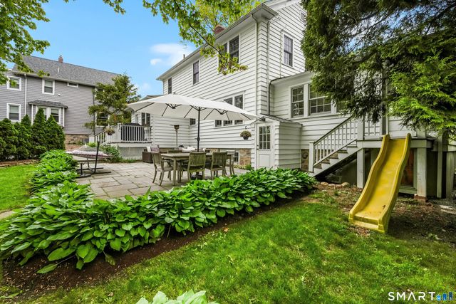 229 West Avenue, Darien, CT 06820