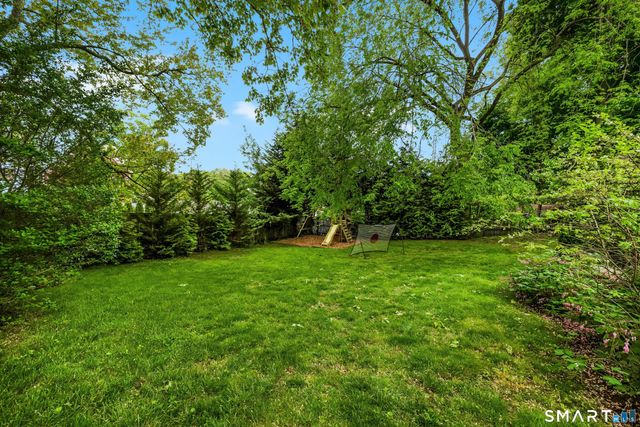 229 West Avenue, Darien, CT 06820