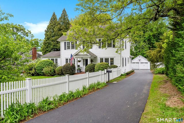 229 West Avenue, Darien, CT 06820