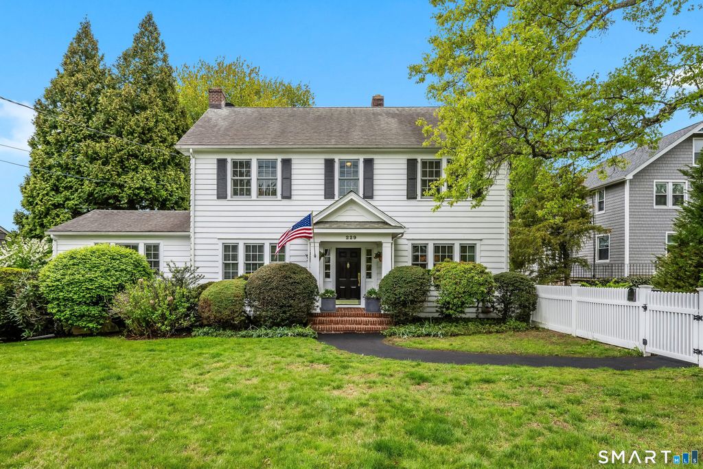 229 West Avenue, Darien, CT 06820