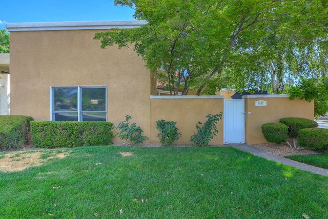9600 MERION Circle NE, Albuquerque, NM 87111