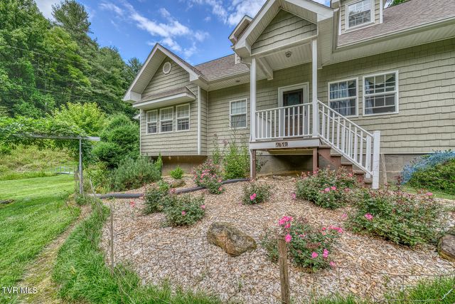 7519 Wolf Run Road, Bristol, VA 24202