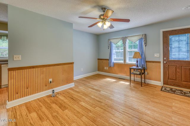 7519 Wolf Run Road, Bristol, VA 24202