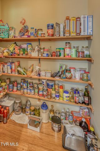 7519 Wolf Run Road, Bristol, VA 24202