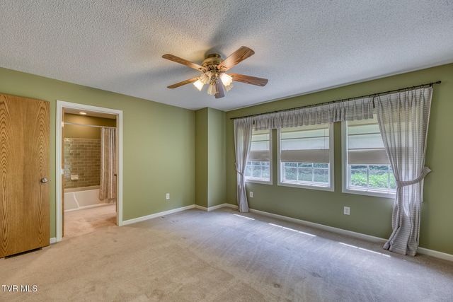 7519 Wolf Run Road, Bristol, VA 24202