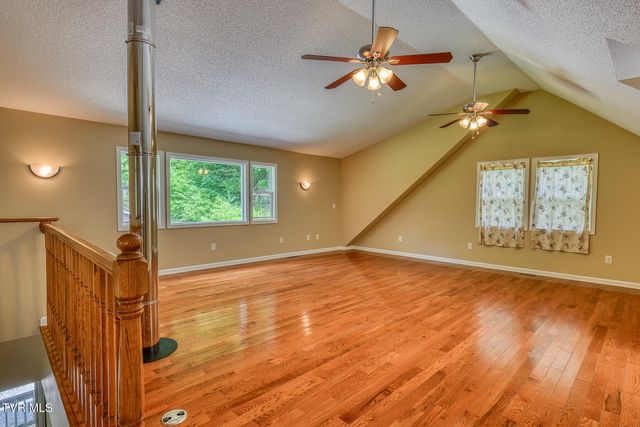 7519 Wolf Run Road, Bristol, VA 24202