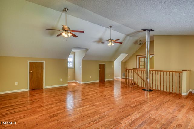 7519 Wolf Run Road, Bristol, VA 24202