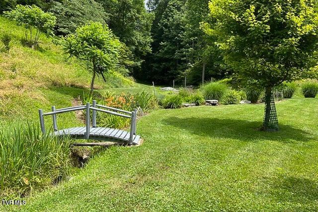 7519 Wolf Run Road, Bristol, VA 24202