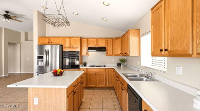 1530 E Charleston Avenue, Phoenix, AZ 85022