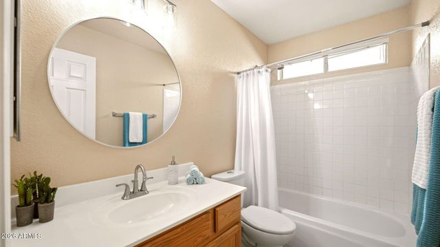 1530 E Charleston Avenue, Phoenix, AZ 85022