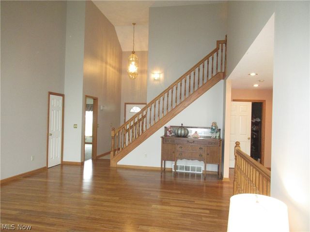 8553 Indian Creek Drive, Poland, OH 44514