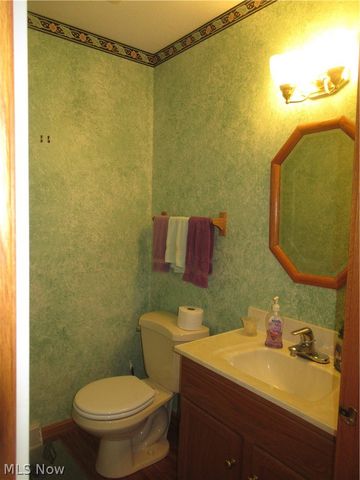 8553 Indian Creek Drive, Poland, OH 44514