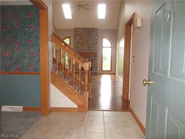 8553 Indian Creek Drive, Poland, OH 44514