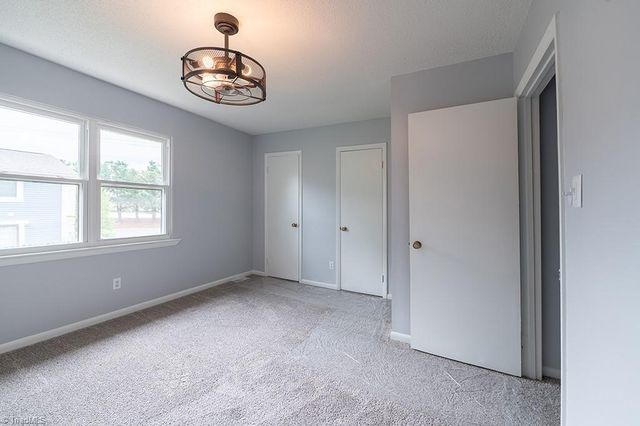 5707 Bramblegate Road J, Greensboro, NC 27409