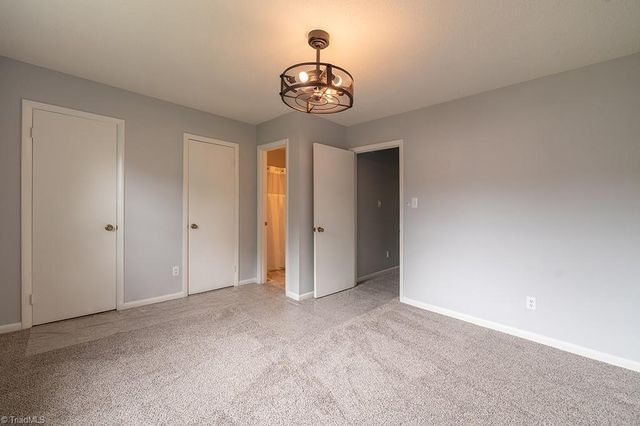 5707 Bramblegate Road J, Greensboro, NC 27409