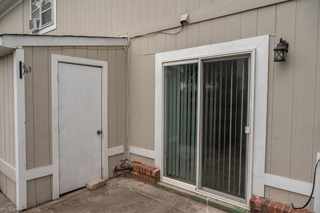 5707 Bramblegate Road J, Greensboro, NC 27409
