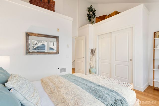 206 24th Avenue E, Seattle, WA 98112