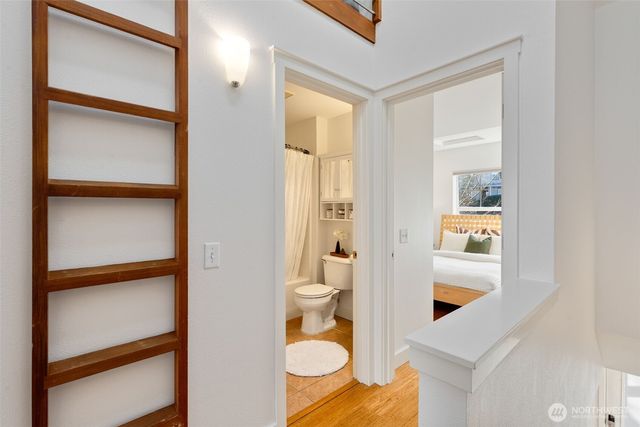 206 24th Avenue E, Seattle, WA 98112