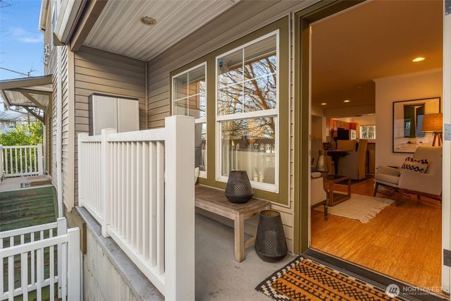 206 24th Avenue E, Seattle, WA 98112