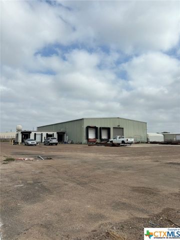 4202 N Main Street C, Victoria, TX 77901