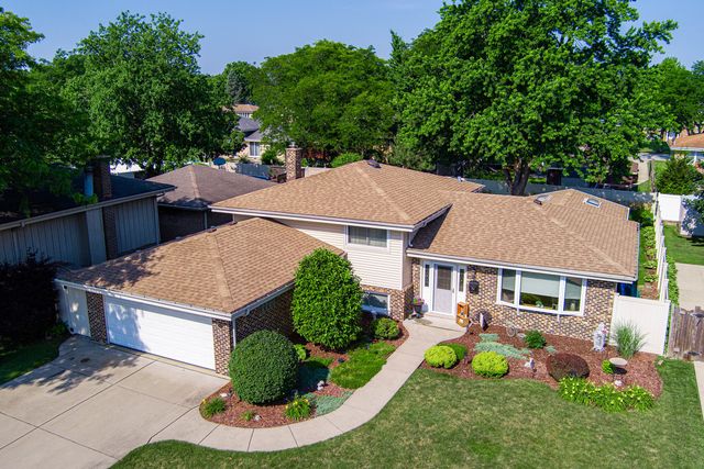 554 N Green Ridge Street, Addison, IL 60101