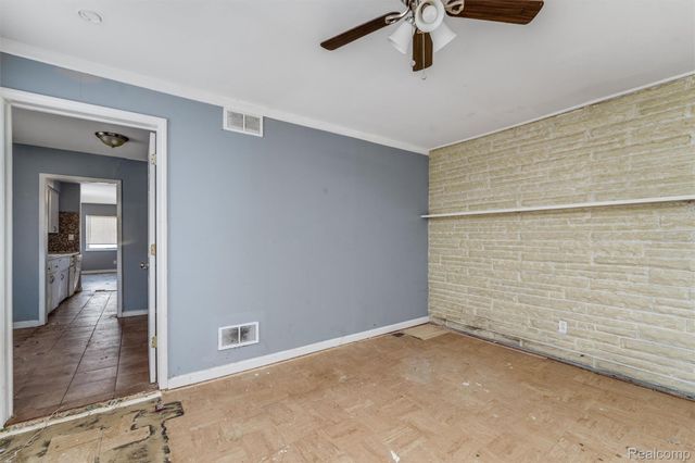 13335 Charlotte Avenue, Warren, MI 48089