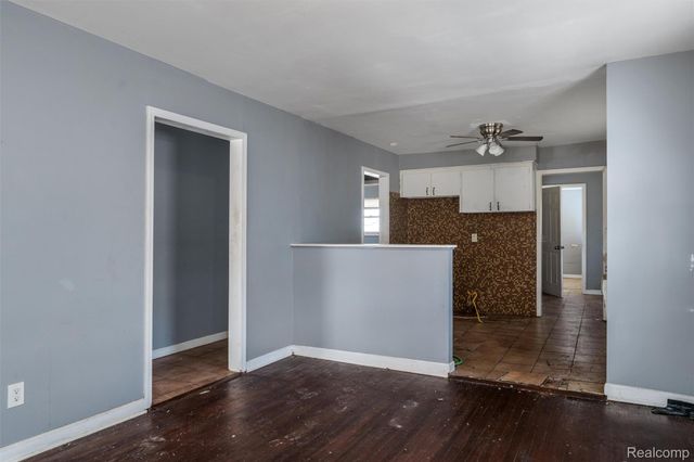 13335 Charlotte Avenue, Warren, MI 48089