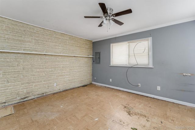 13335 Charlotte Avenue, Warren, MI 48089