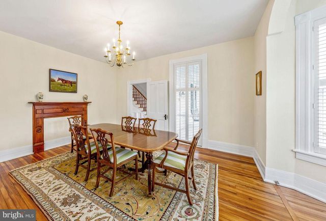 558 GAY ST, Washington, VA 22747