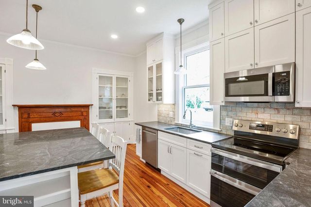 558 GAY ST, Washington, VA 22747