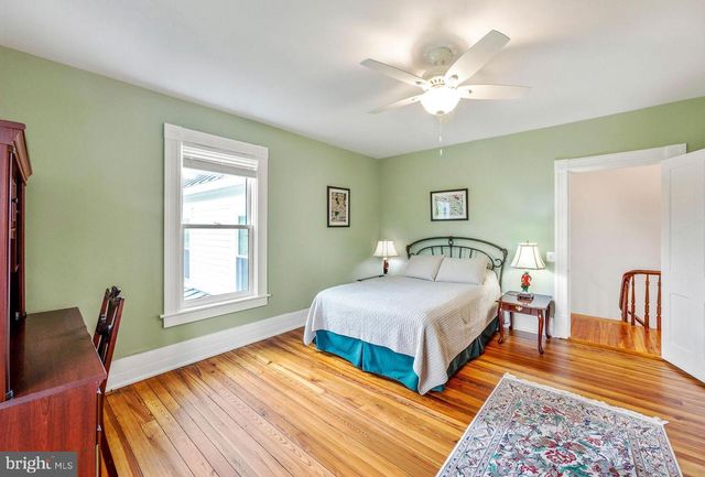 558 GAY ST, Washington, VA 22747
