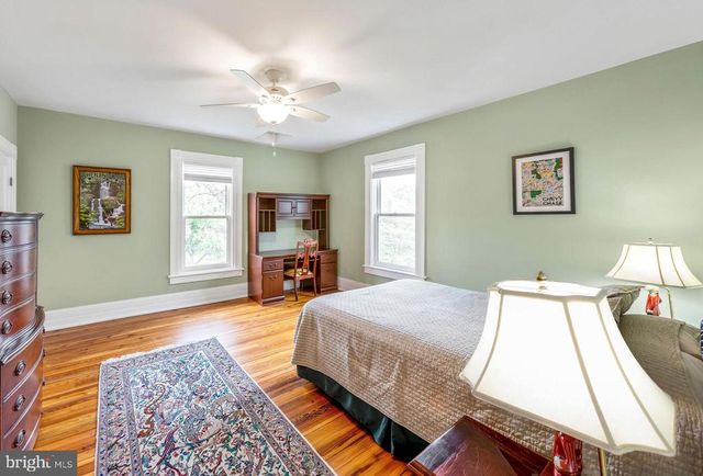 558 GAY ST, Washington, VA 22747