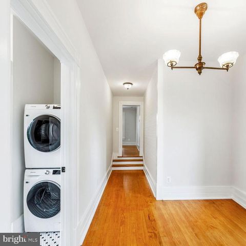 558 GAY ST, Washington, VA 22747