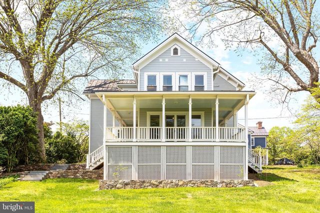 558 GAY ST, Washington, VA 22747