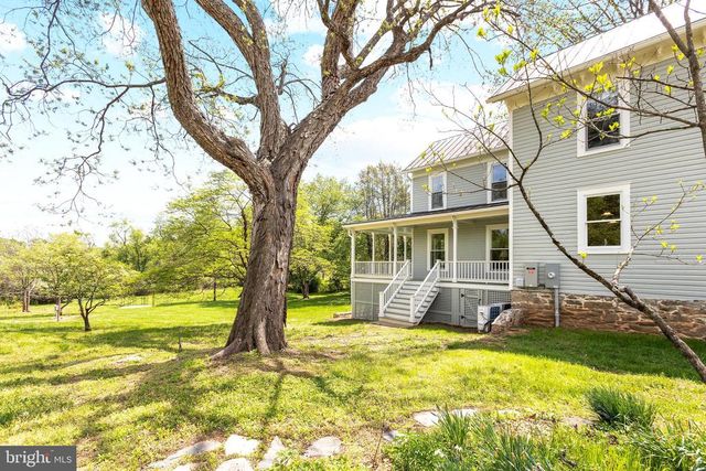 558 GAY ST, Washington, VA 22747