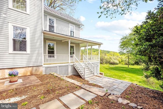 558 GAY ST, Washington, VA 22747