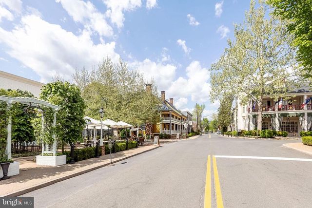 558 GAY ST, Washington, VA 22747