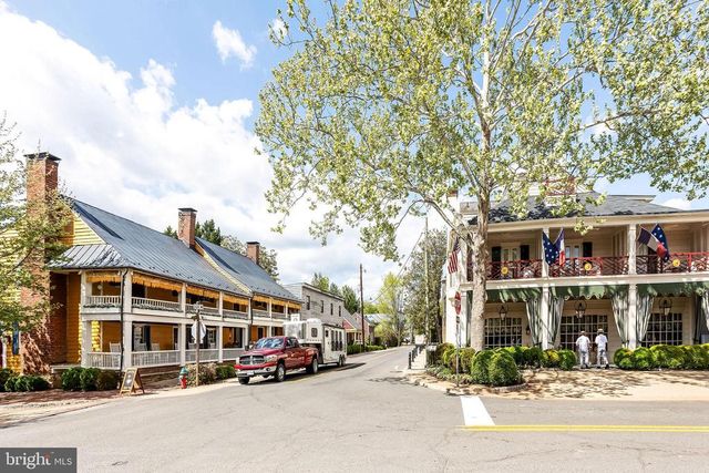 558 GAY ST, Washington, VA 22747