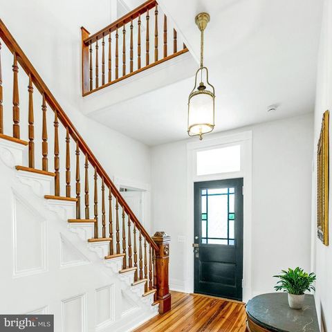 558 GAY ST, Washington, VA 22747