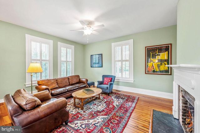 558 GAY ST, Washington, VA 22747