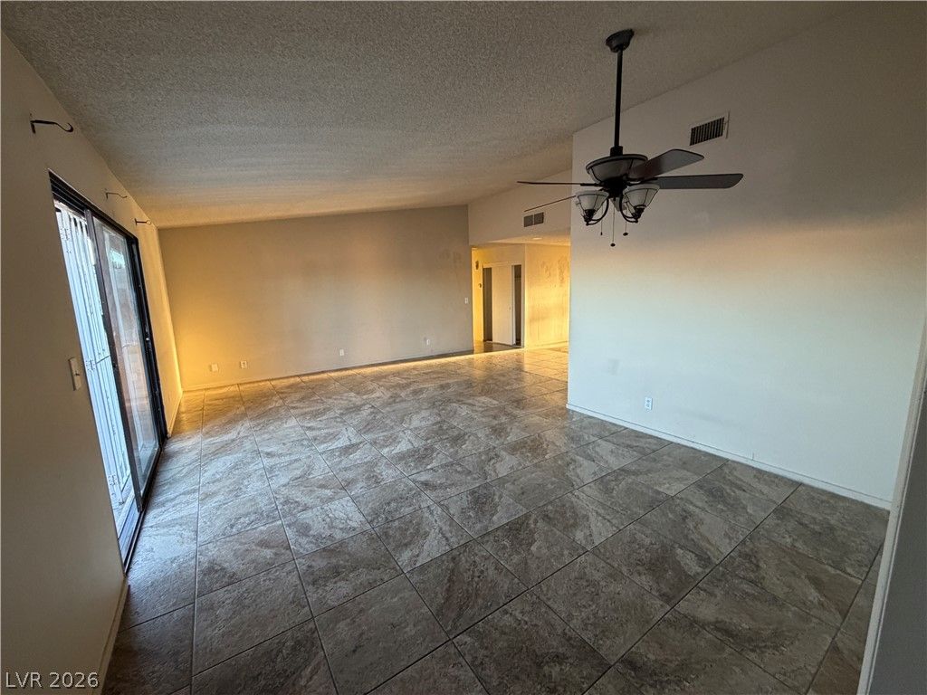 4798 Walteta, Las Vegas, NV 89119 — photo 3