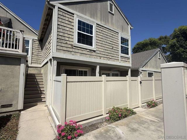 4463 Chase Drive 23, Huntington Beach, CA 92649
