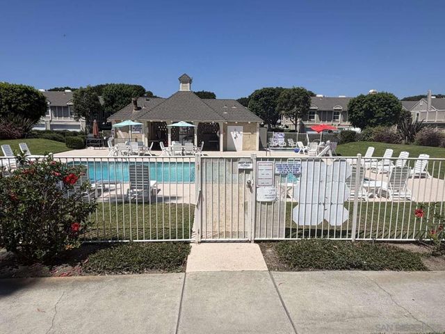 4463 Chase Drive 23, Huntington Beach, CA 92649