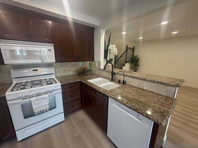 4463 Chase Drive 23, Huntington Beach, CA 92649